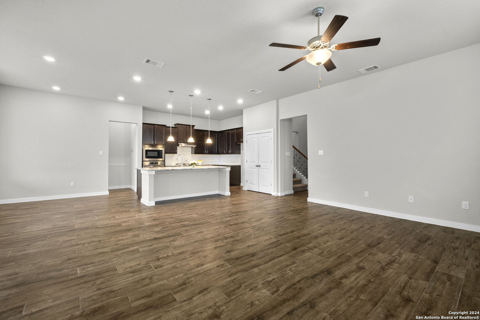 202 TILTWOOD CT