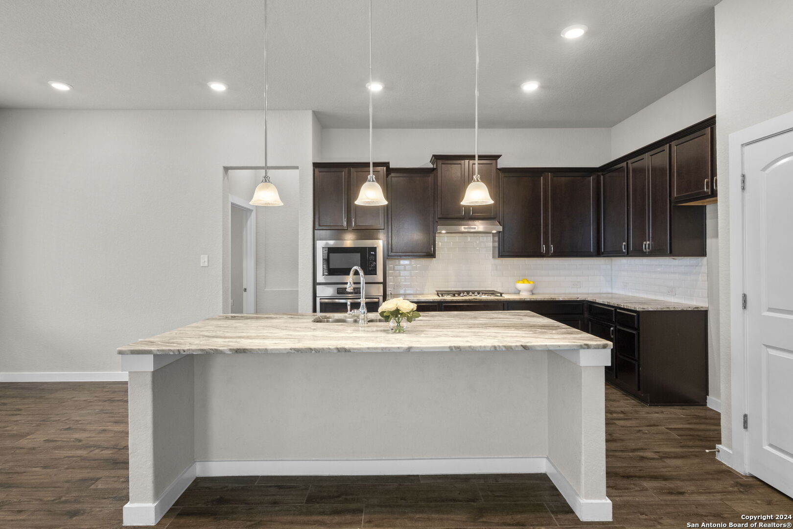 202 TILTWOOD CT