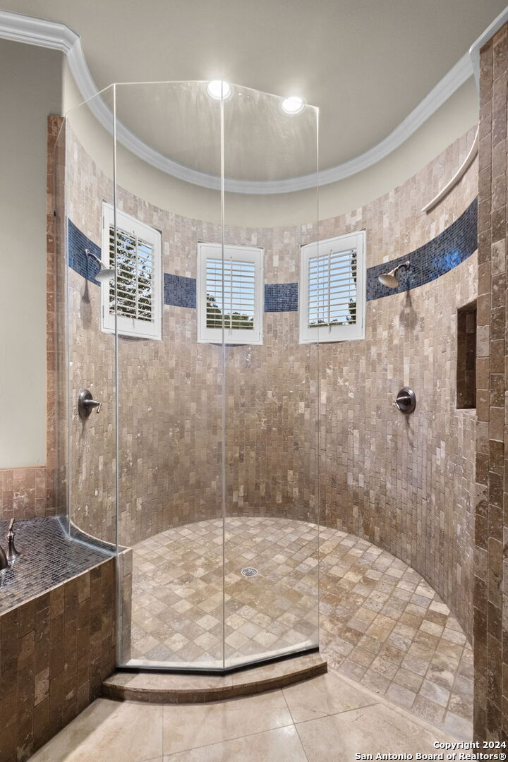 11214 Anaqua Springs