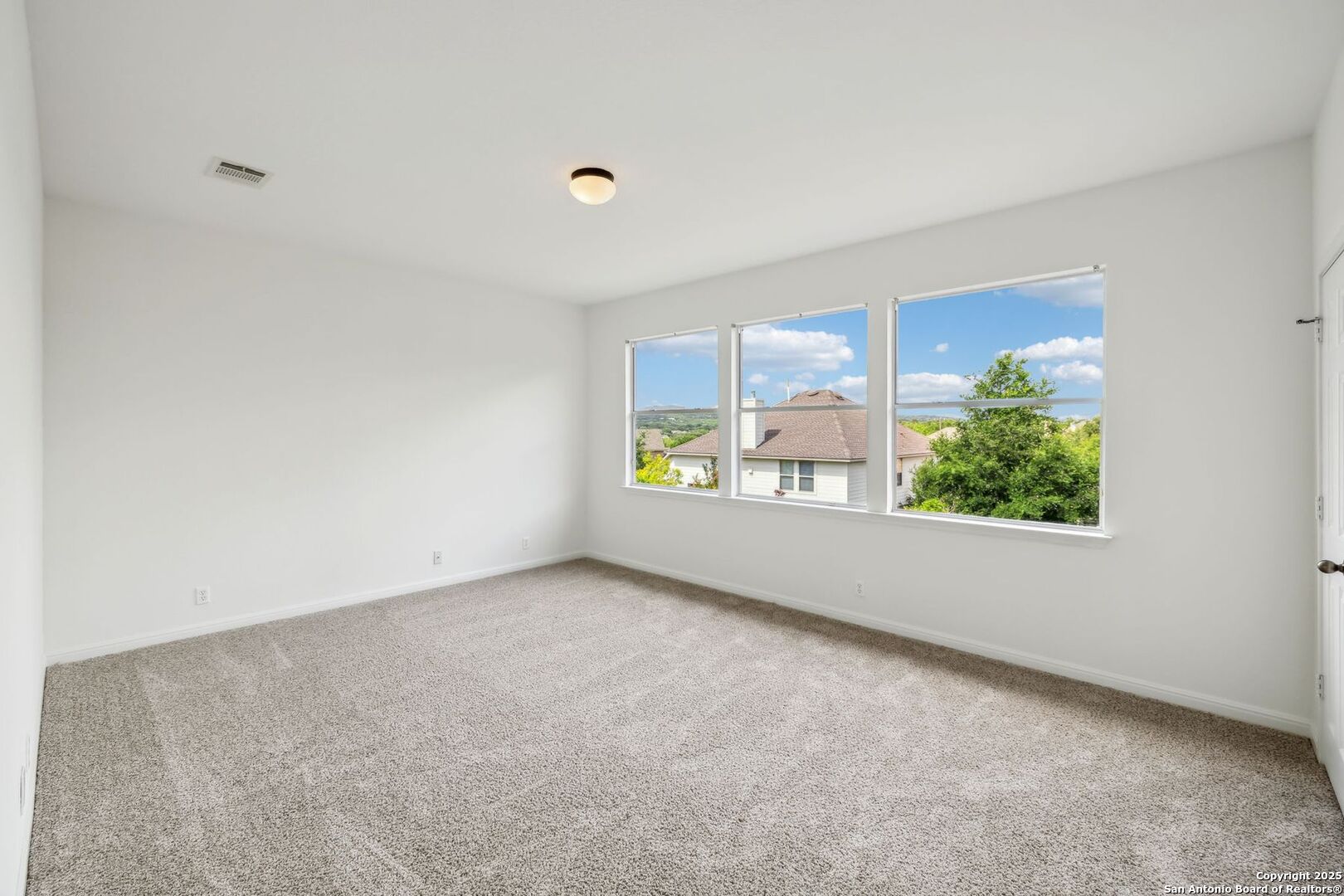 24915 White Creek