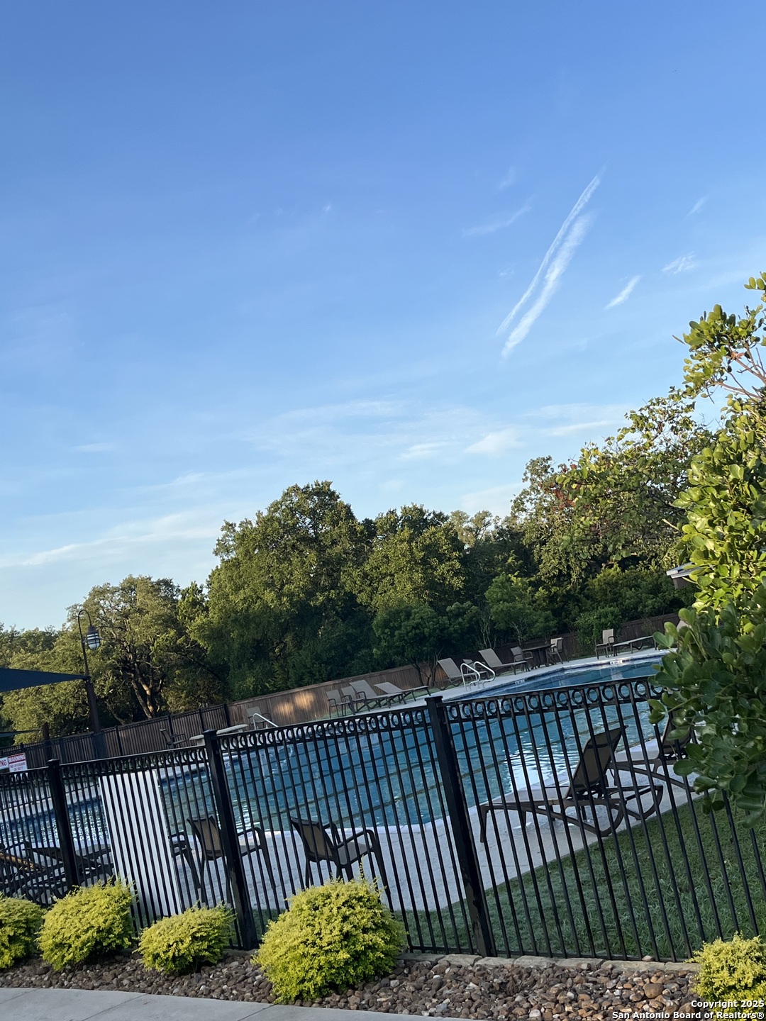 24915 White Creek
