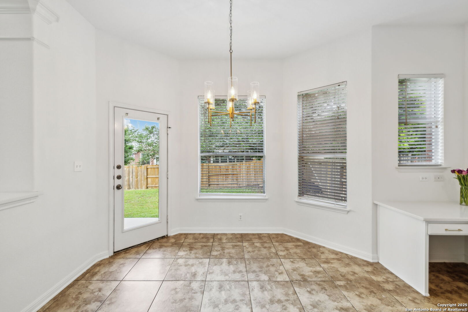 24915 White Creek