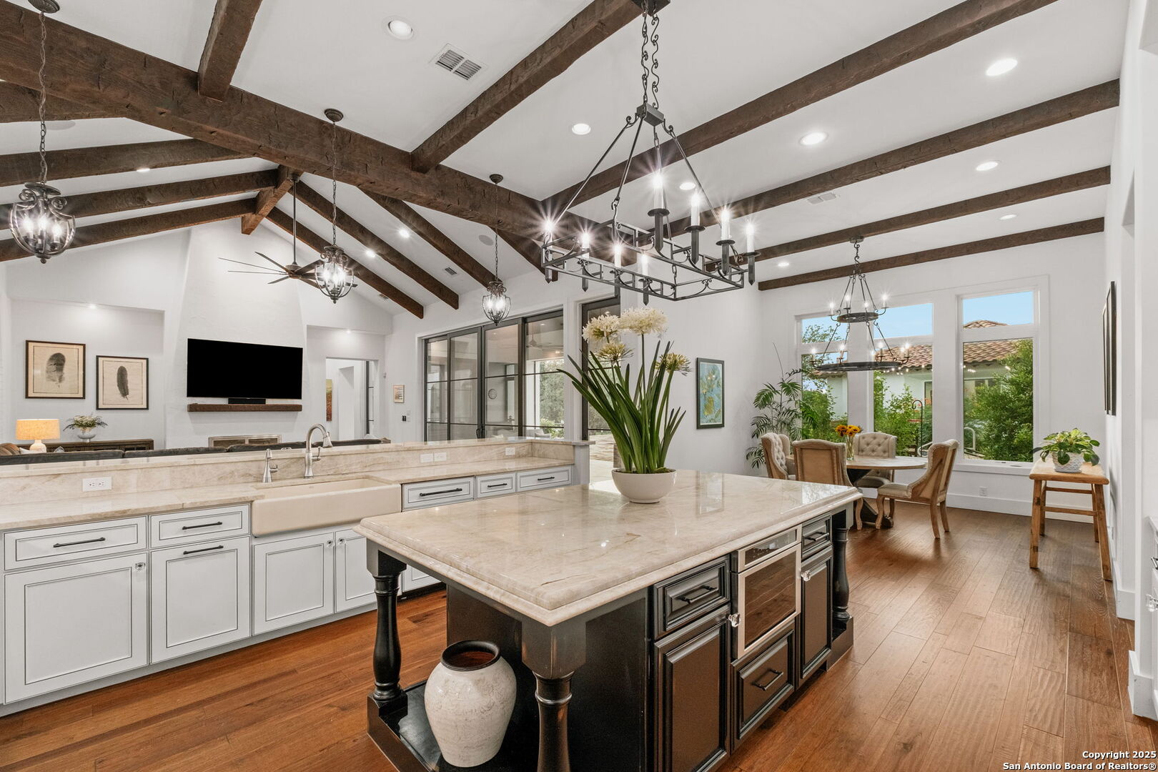 203 Wellesley Landing