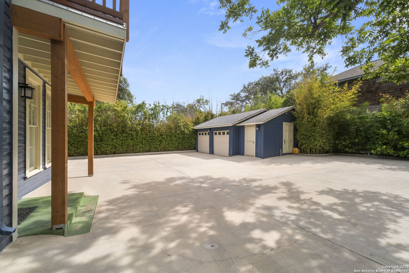 2317 N Main