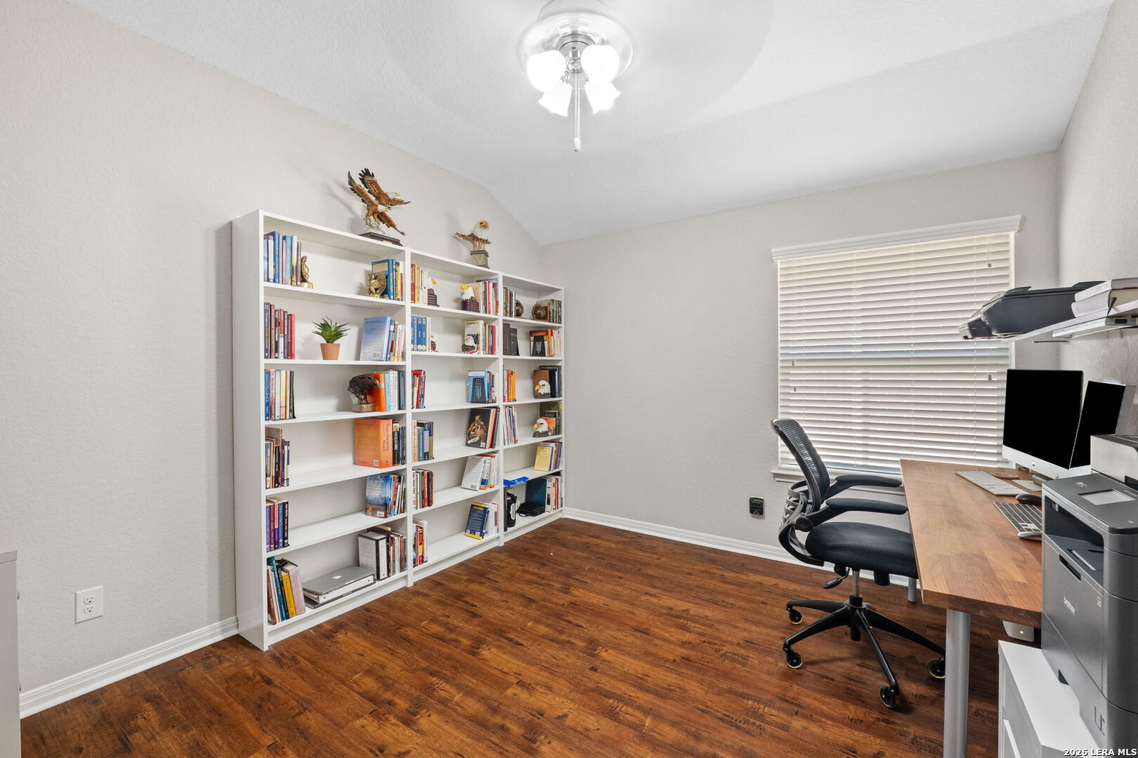 25043 Elwell Point