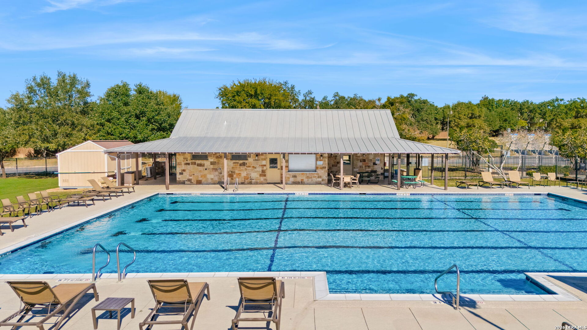 25043 Elwell Point
