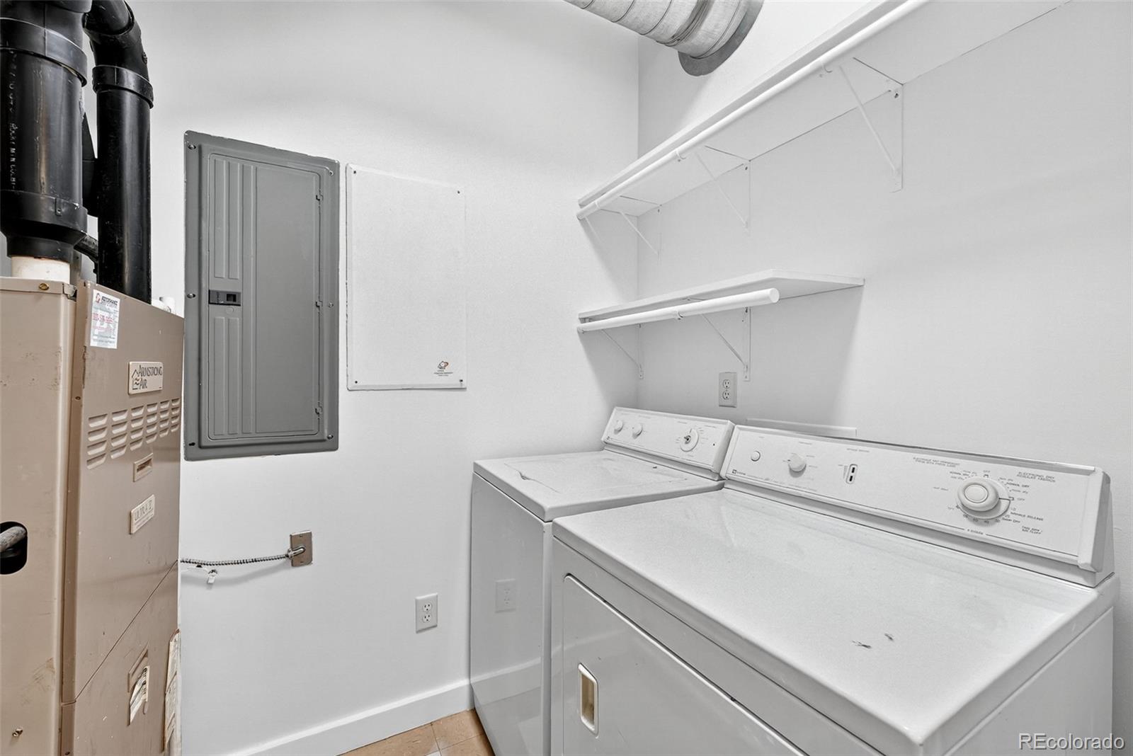 7752 E 4th Avenue Unit: 2C