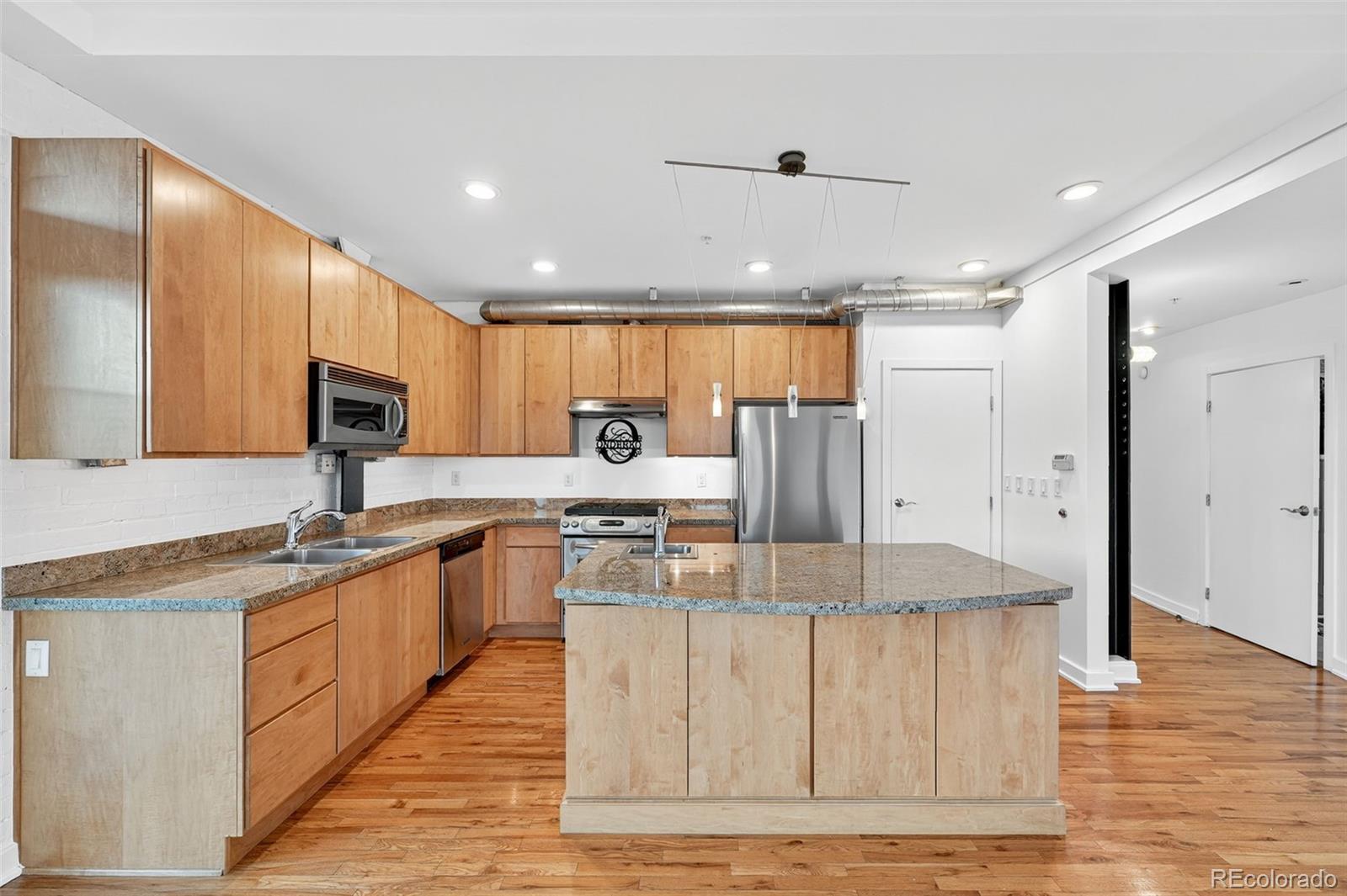 7752 E 4th Avenue Unit: 2C