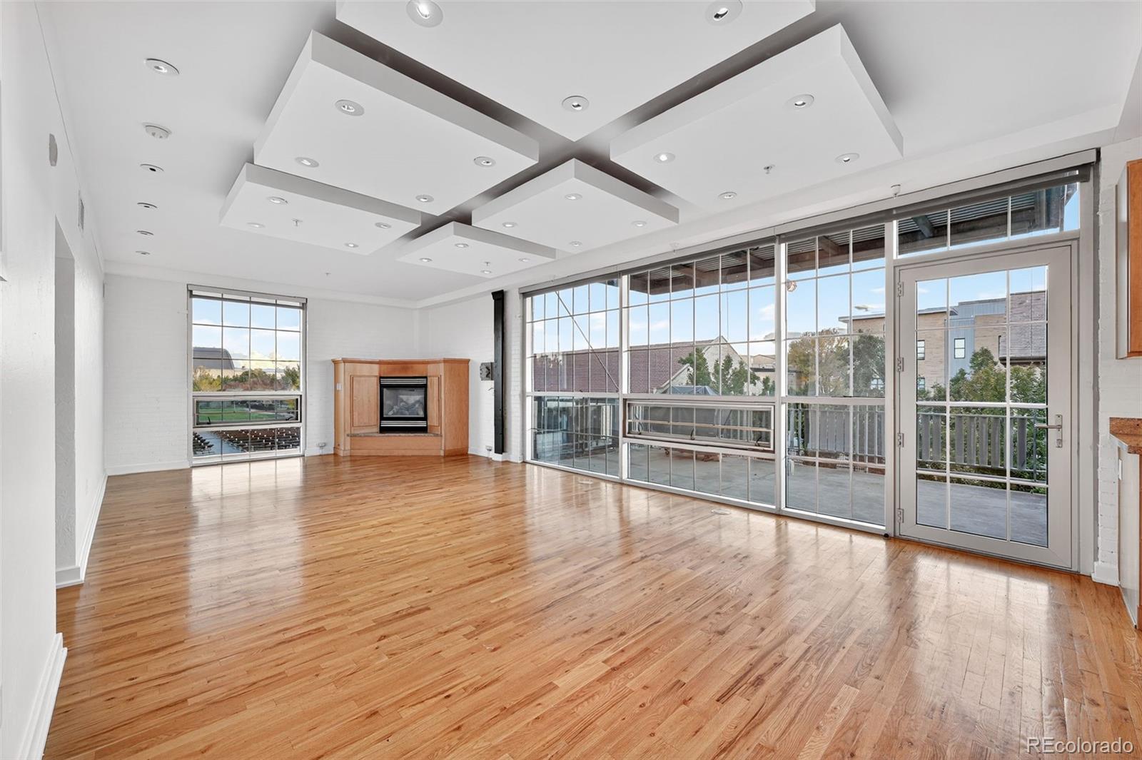 7752 E 4th Avenue Unit: 2C