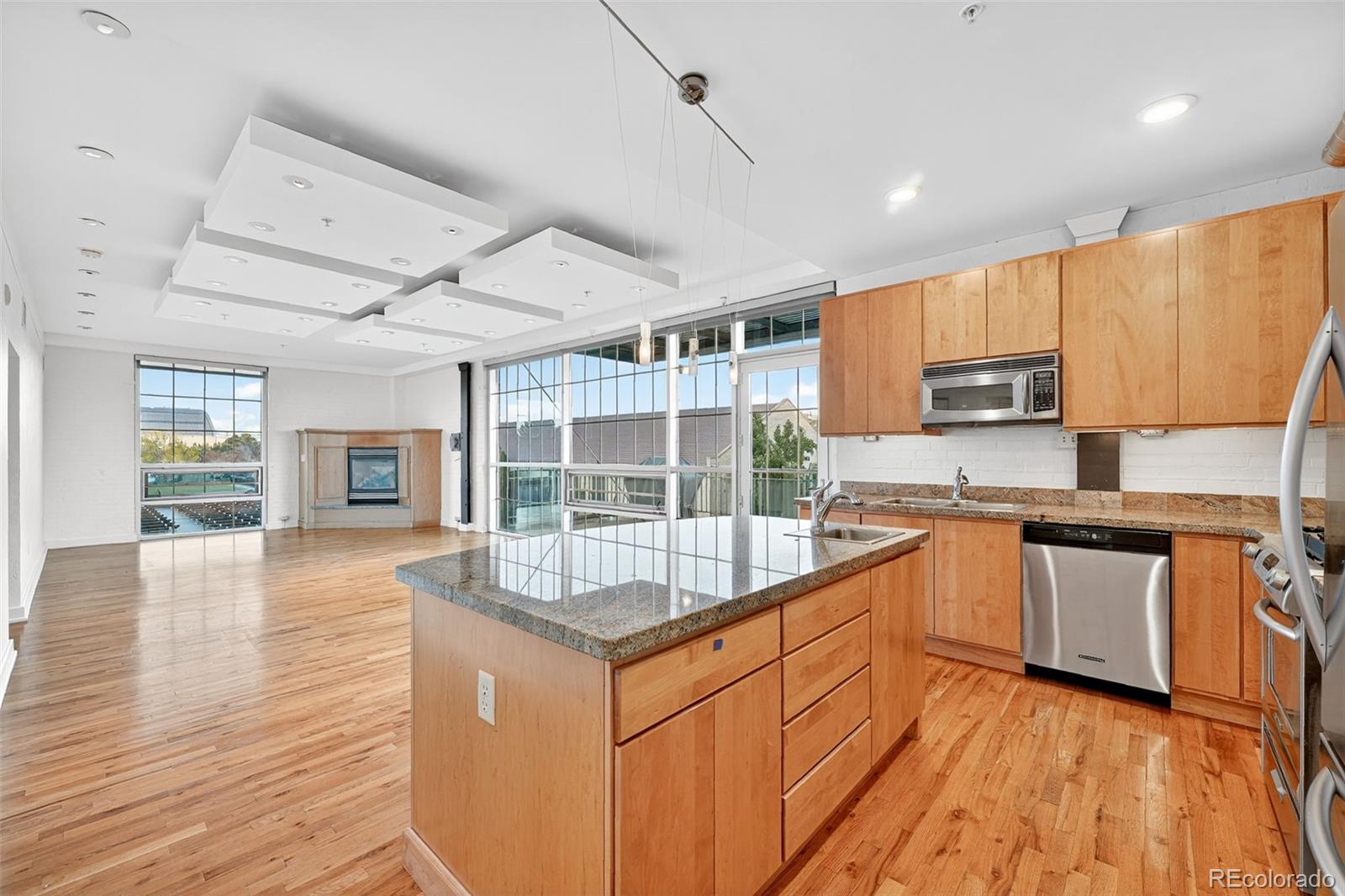7752 E 4th Avenue Unit: 2C