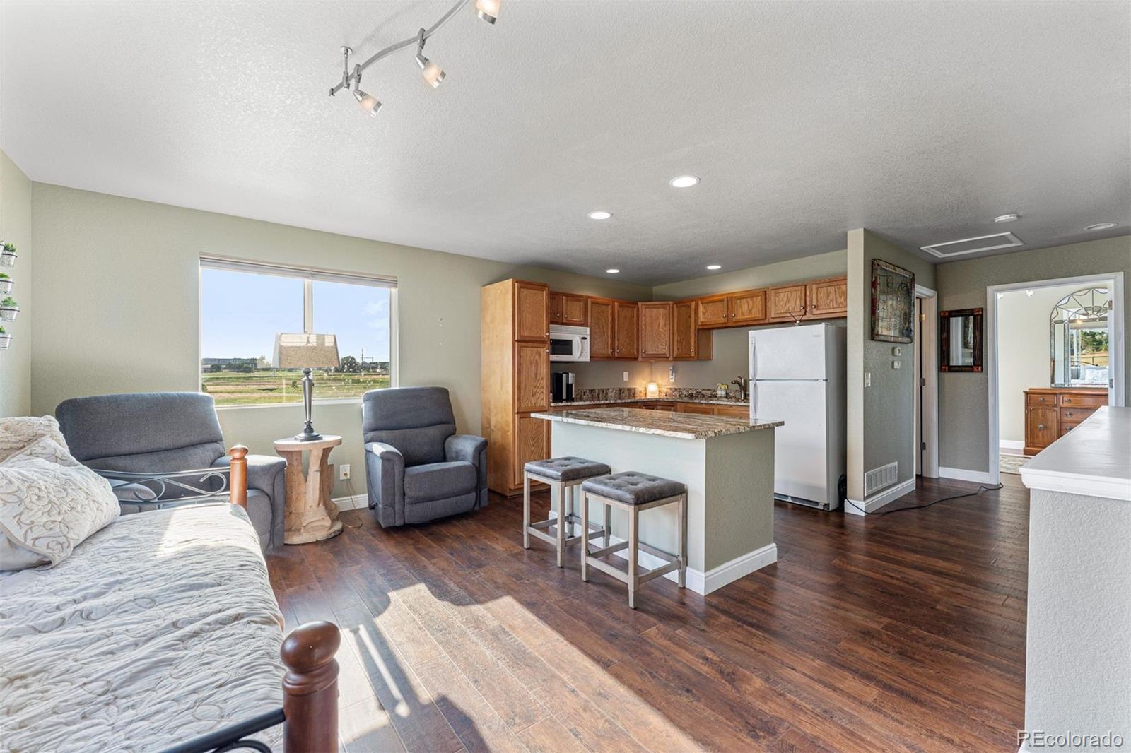 14217 Downing Street