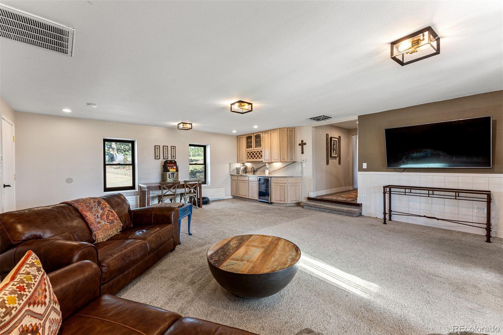 14217 Downing Street