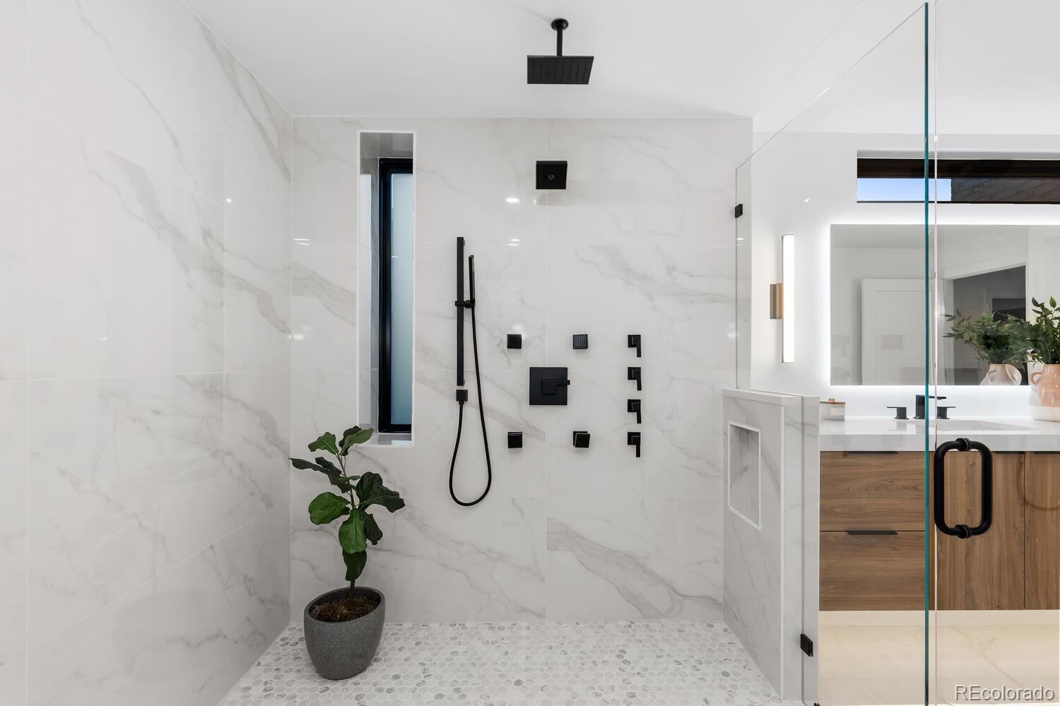 1544 S Fillmore Street