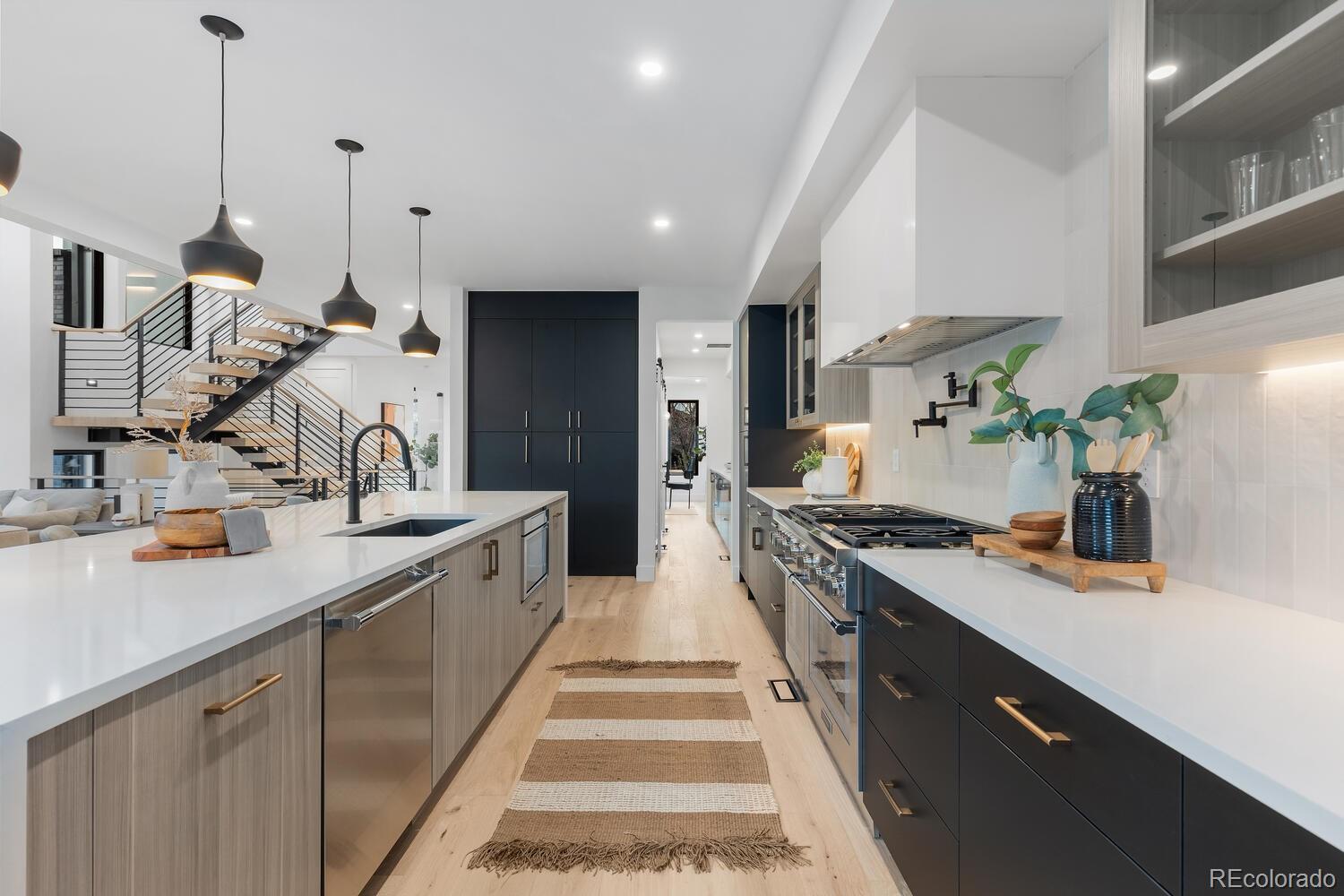 1544 S Fillmore Street