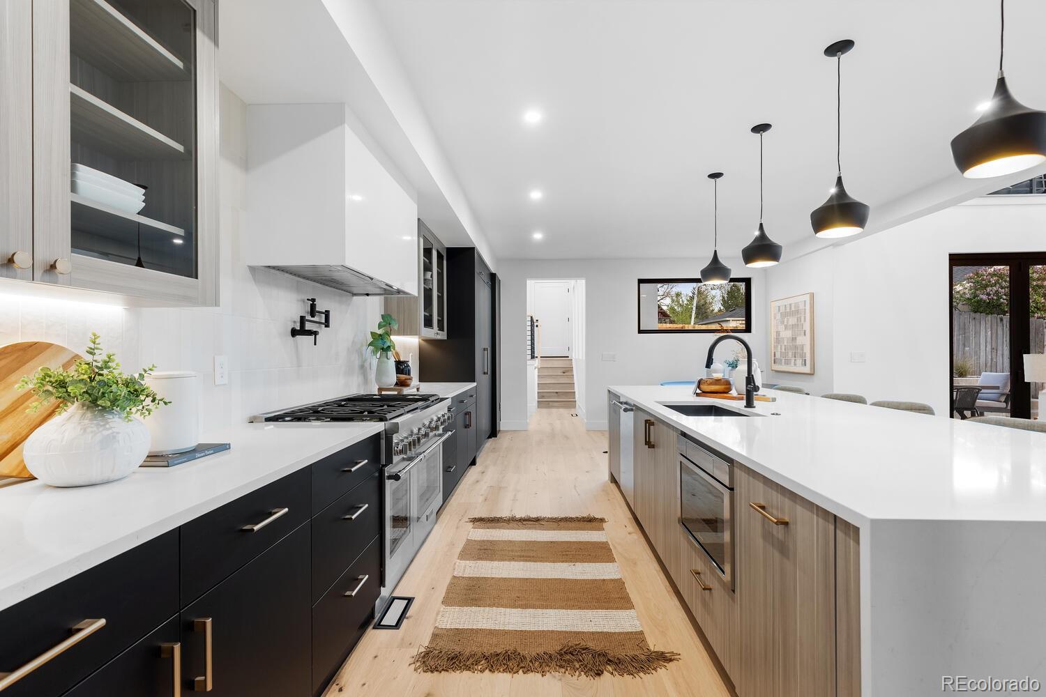 1544 S Fillmore Street