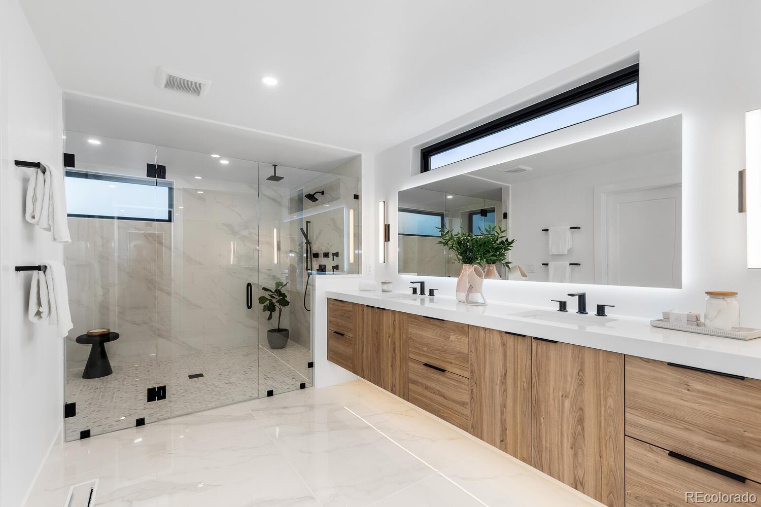 1544 S Fillmore Street