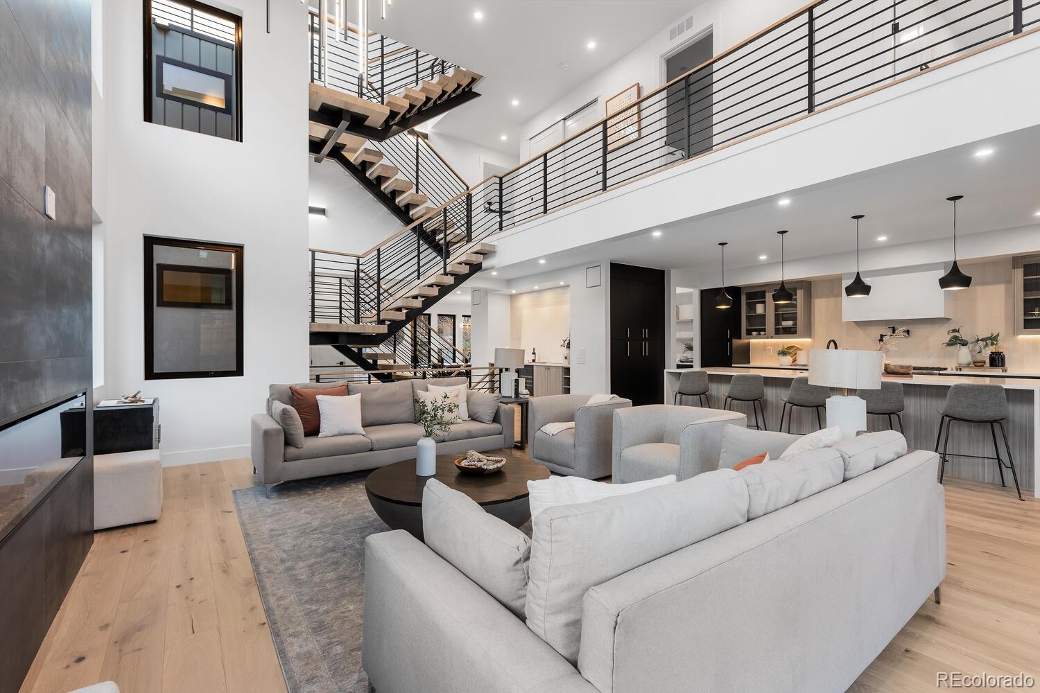 1544 S Fillmore Street