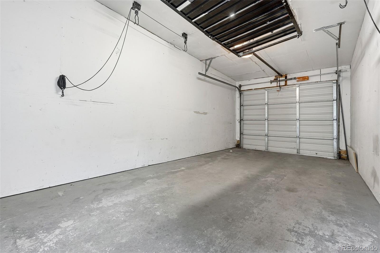 3451 Mariposa Street
