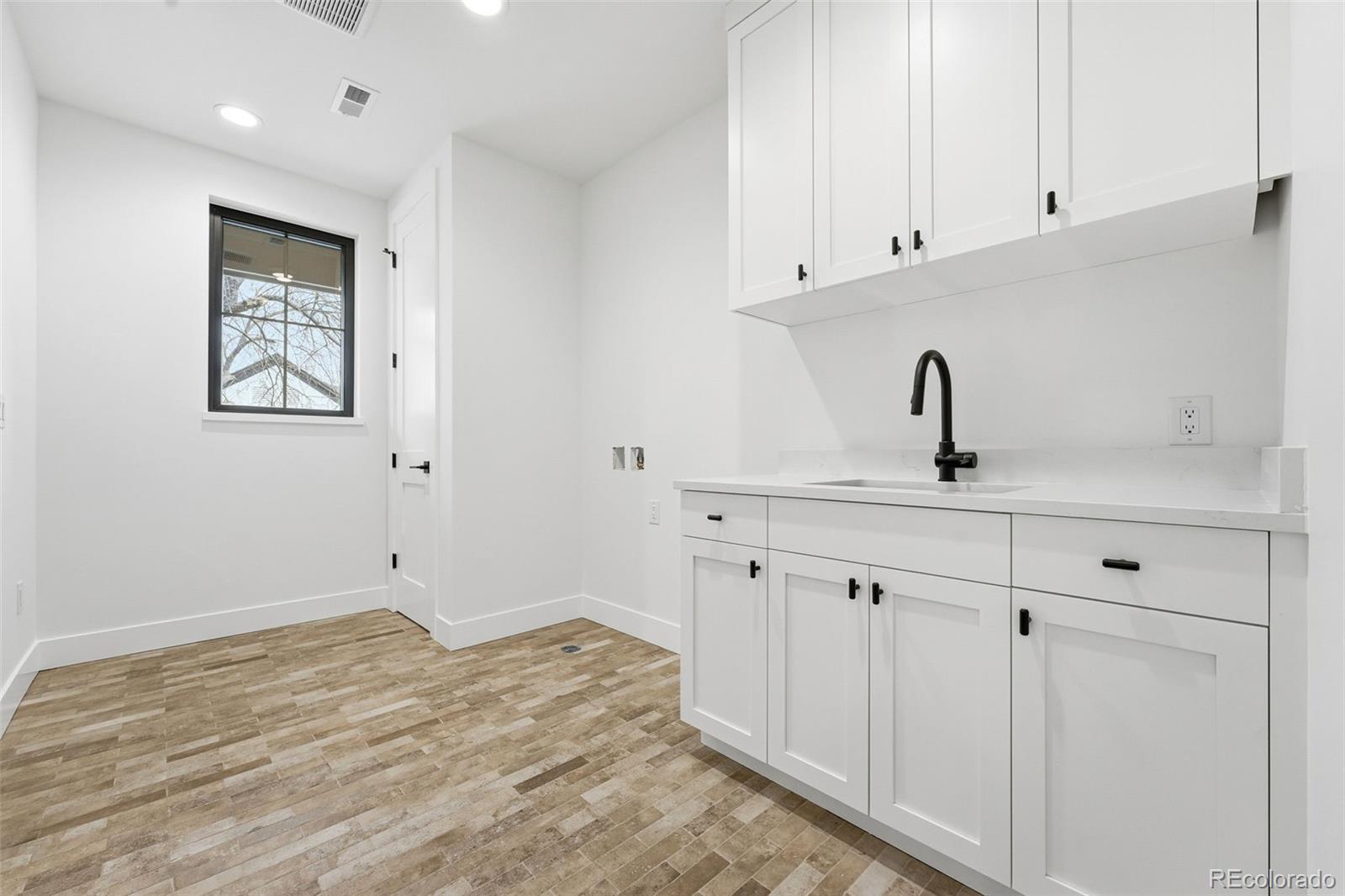 1395 S Saint Paul Street