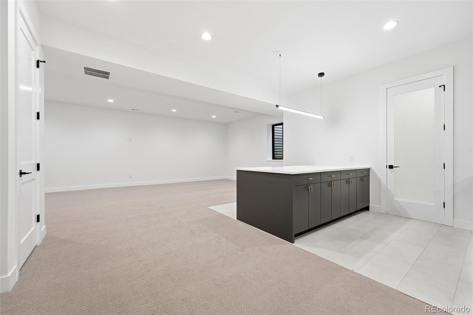 1395 S Saint Paul Street