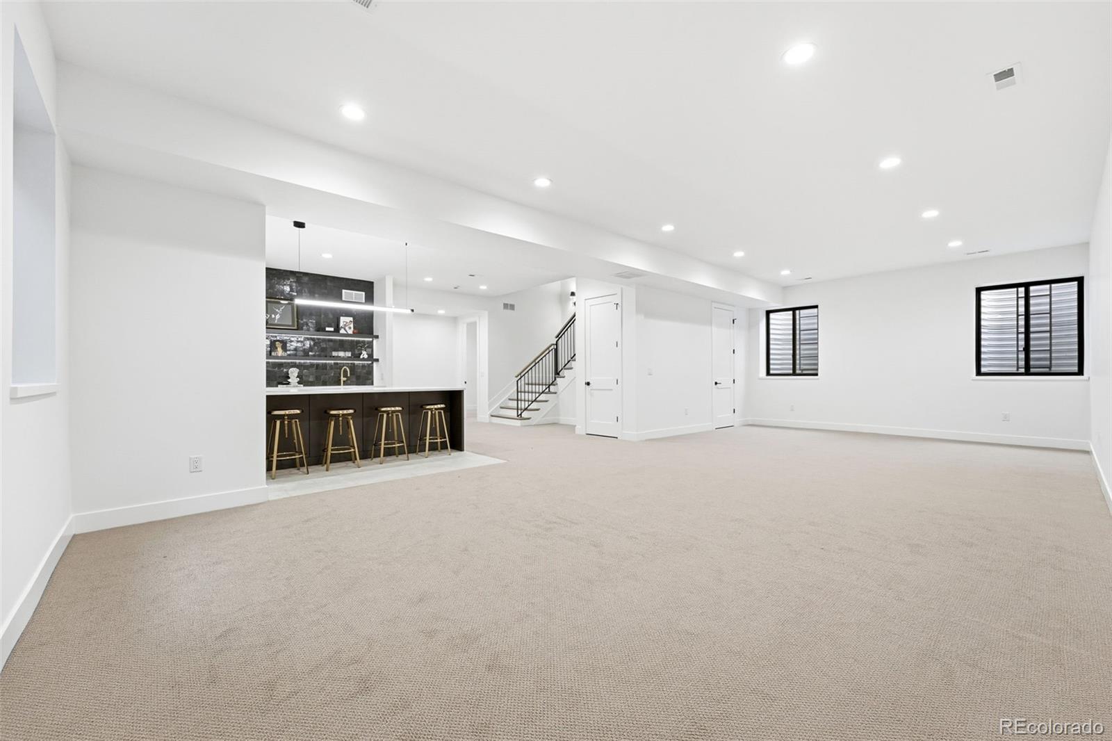 1395 S Saint Paul Street