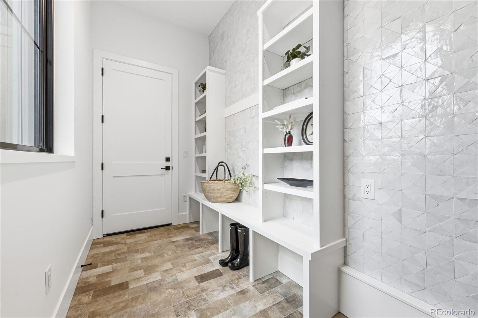 1395 S Saint Paul Street