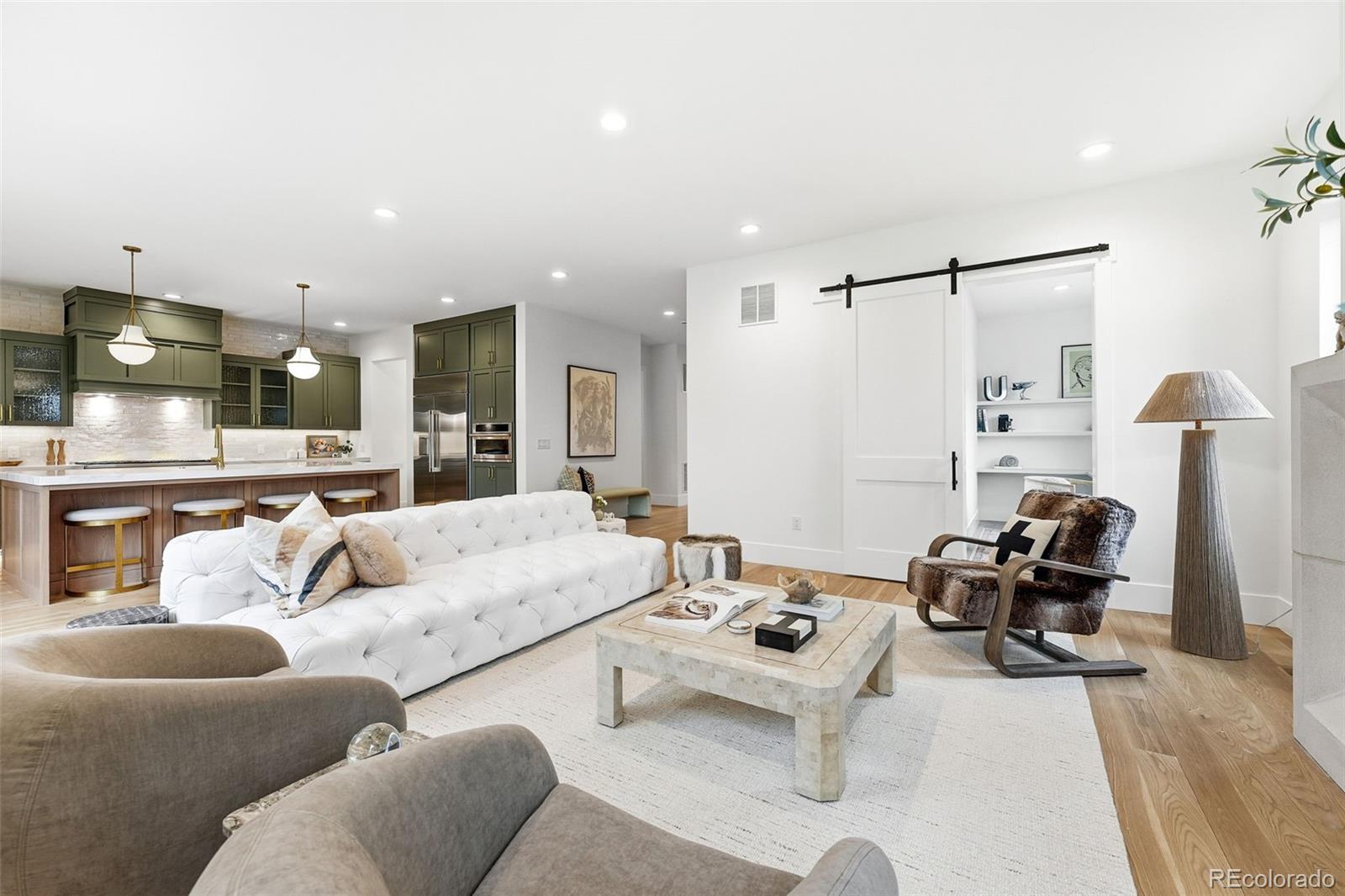 1395 S Saint Paul Street