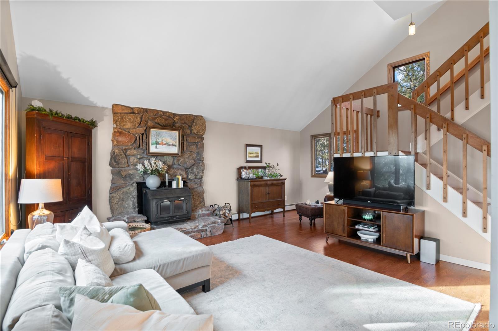 31207 Kings Valley Drive