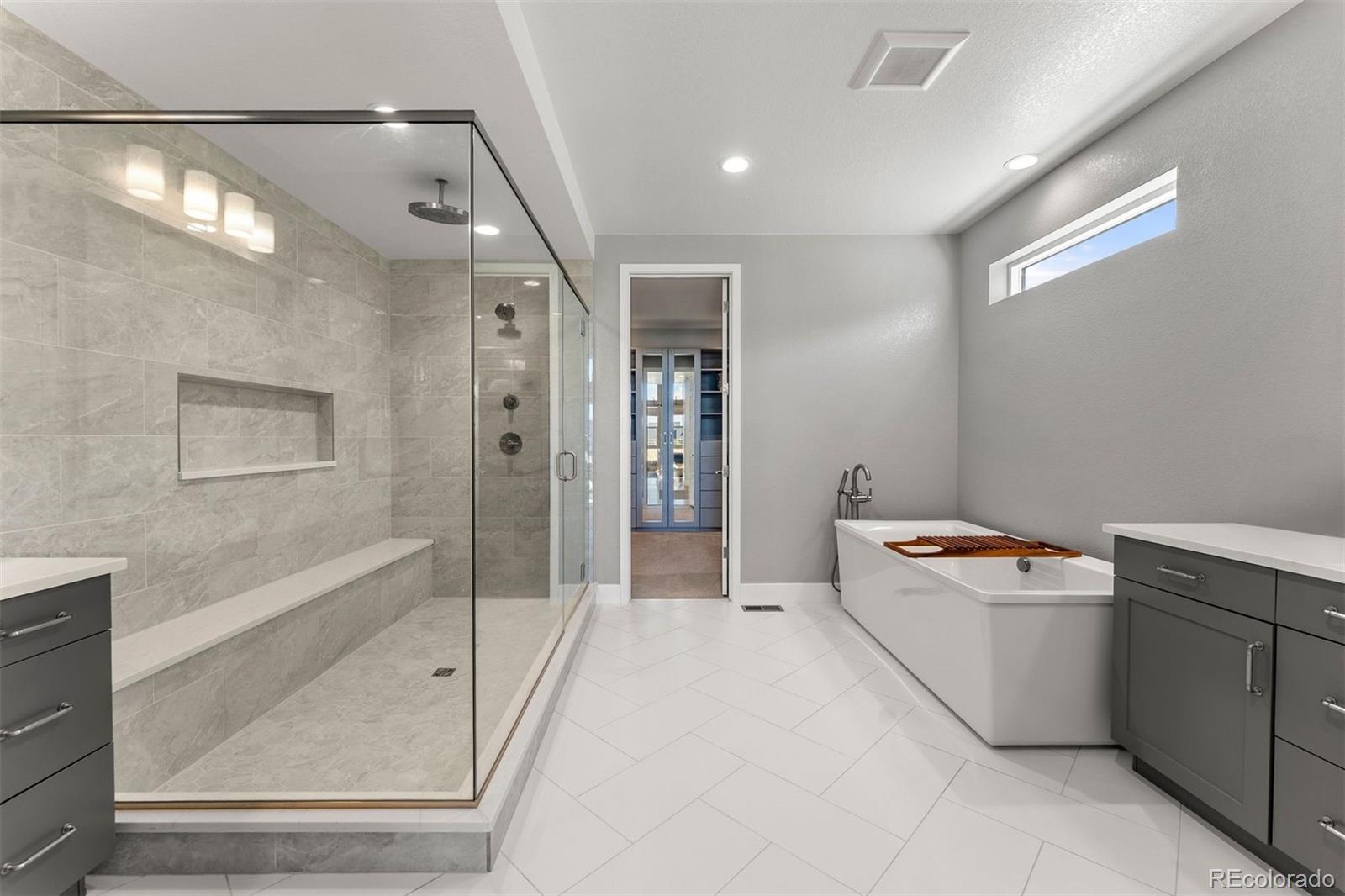 6128 N Dallas Street