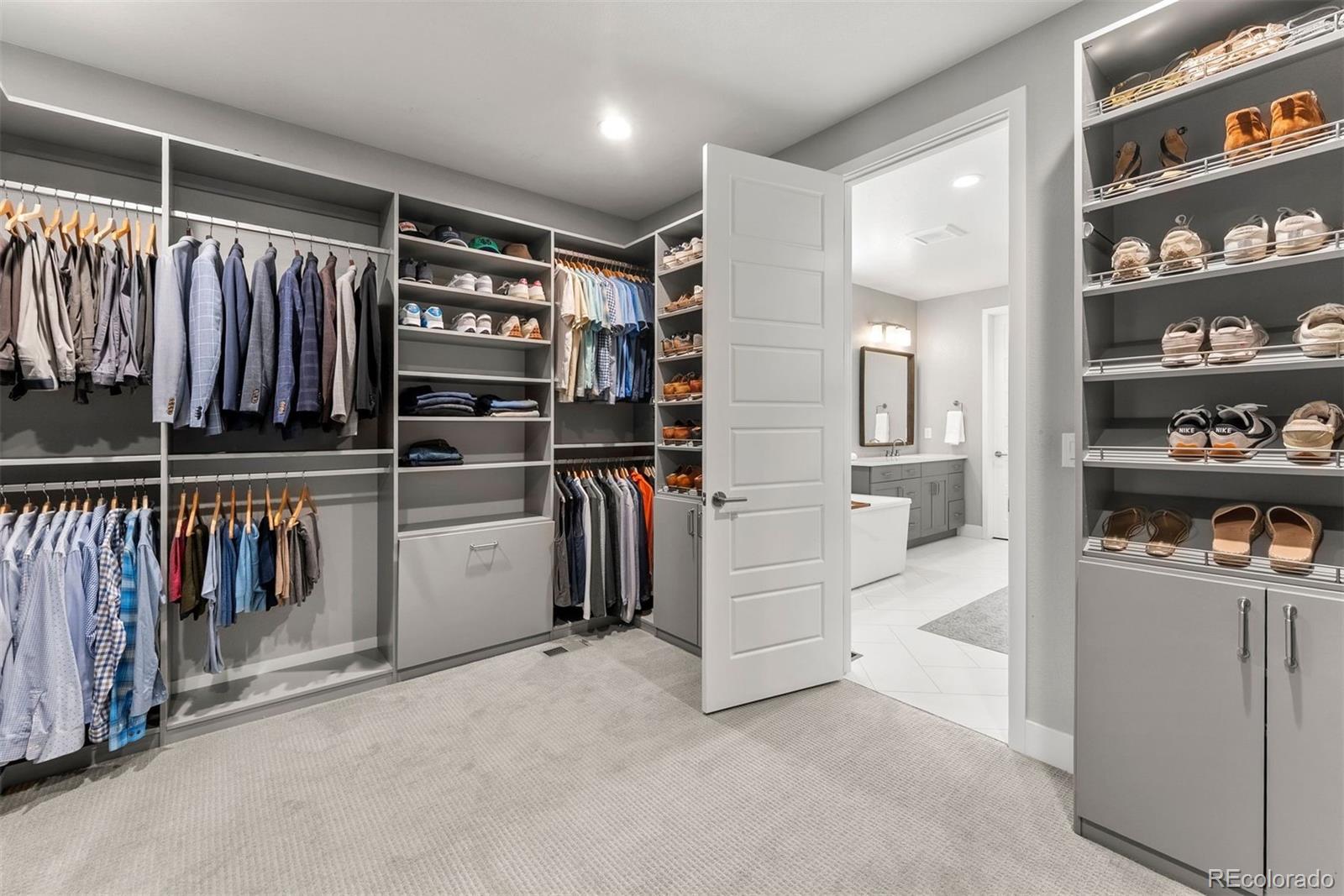 6128 N Dallas Street