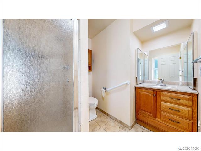 2421 S Newberry Court