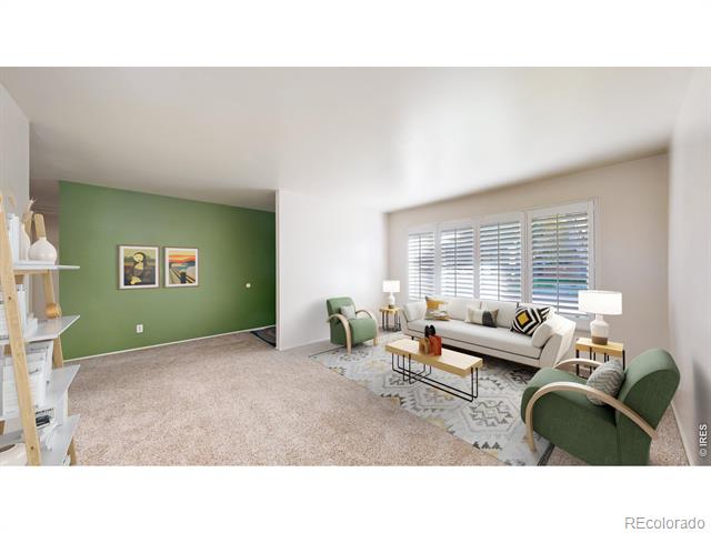 2421 S Newberry Court