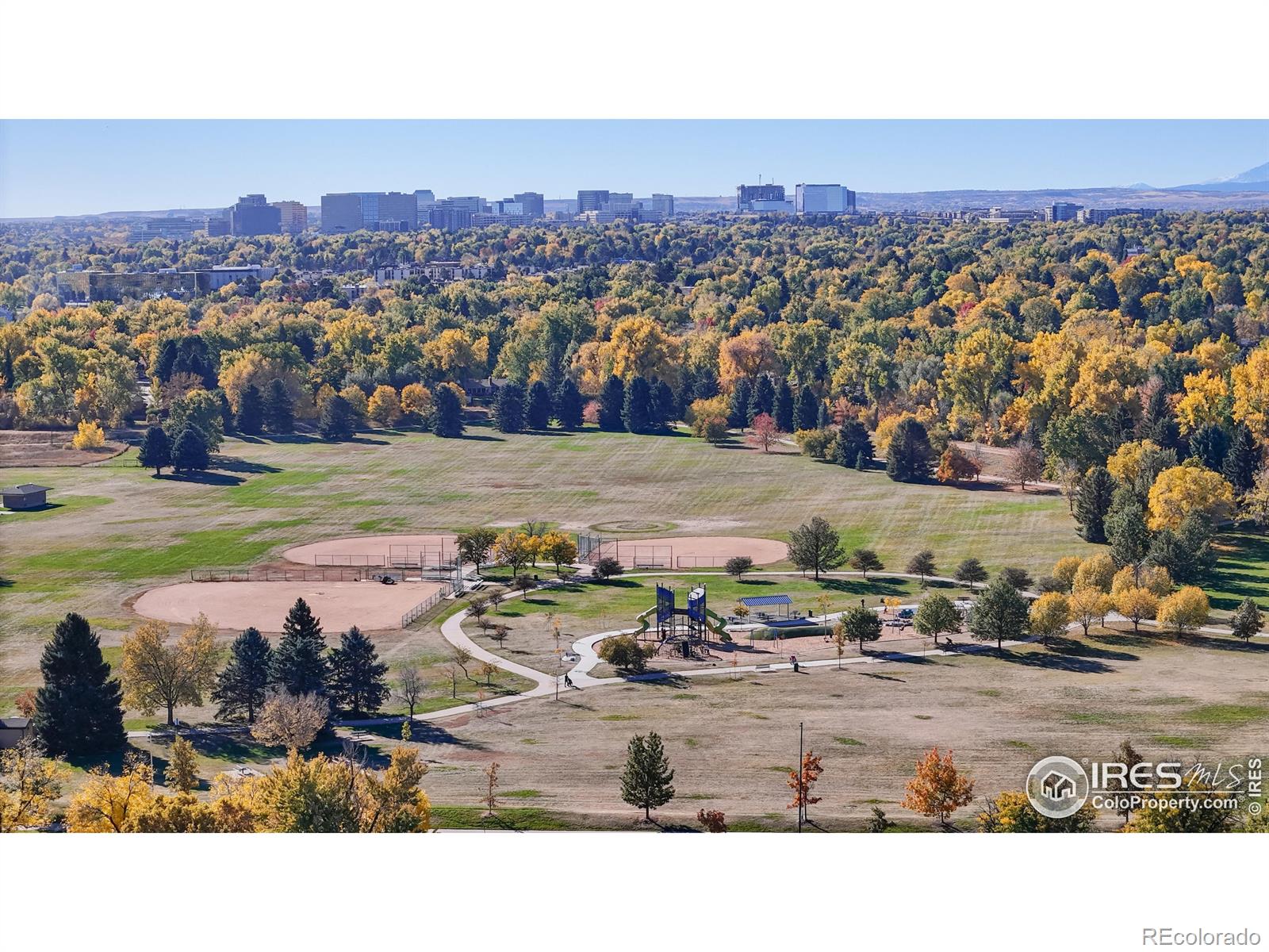 2421 S Newberry Court