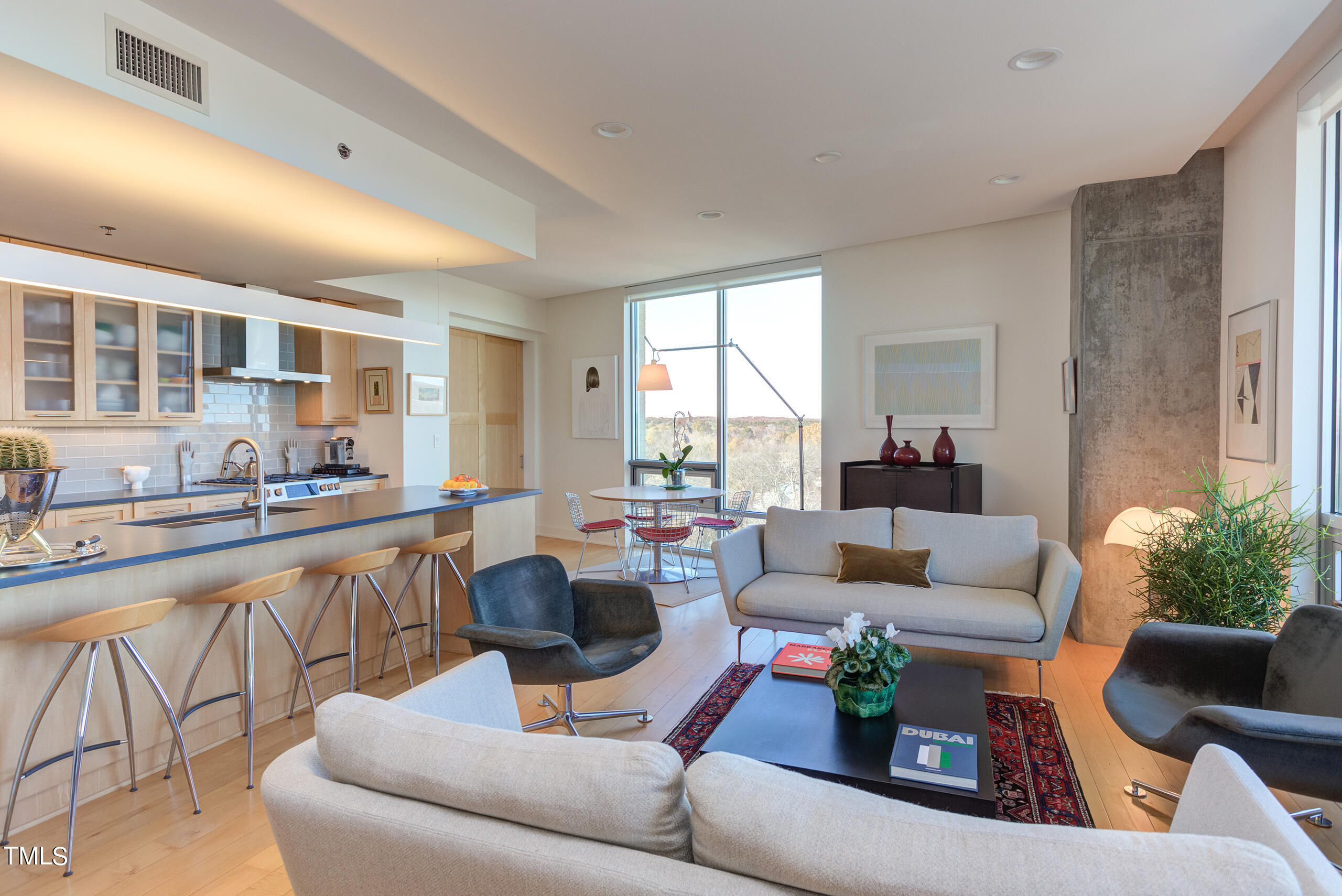 601 W Rosemary Street Unit: #601