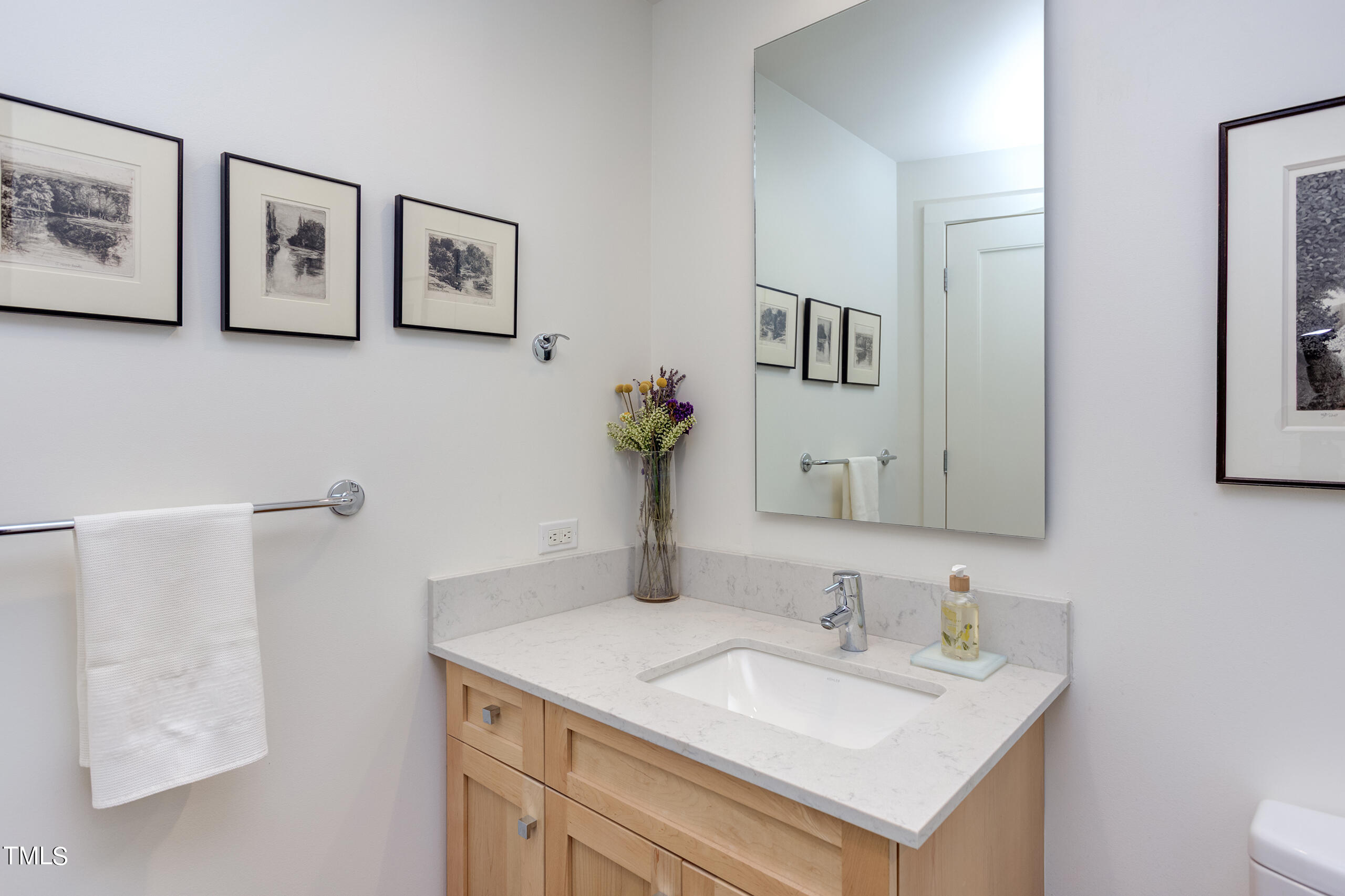 601 W Rosemary Street Unit: #601