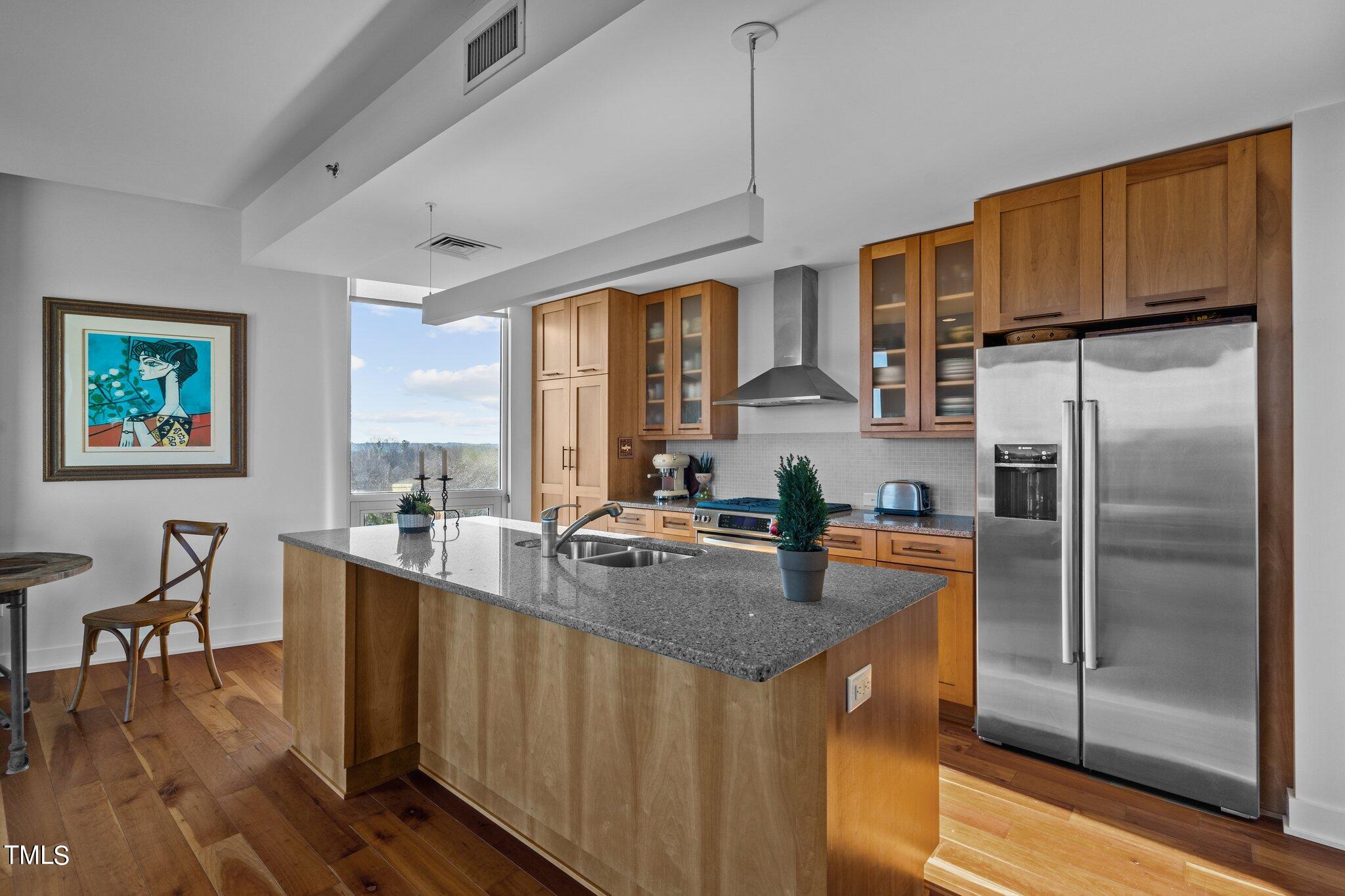 601 W Rosemary Street Unit: 604