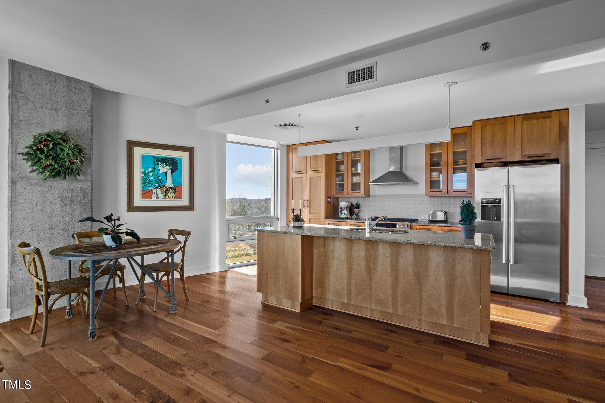 601 W Rosemary Street Unit: 604