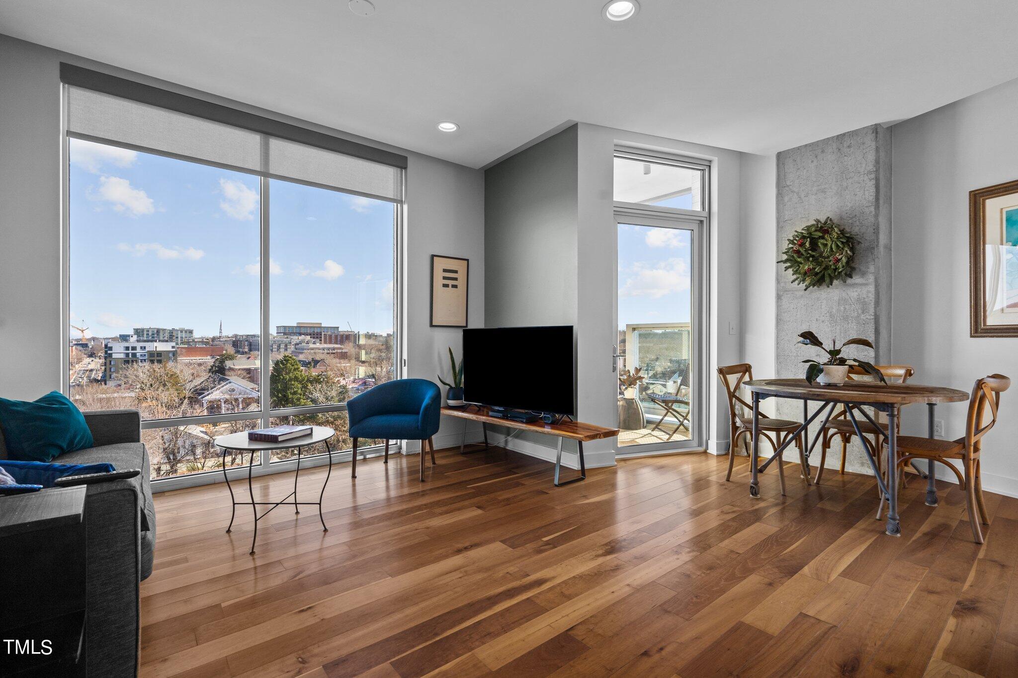 601 W Rosemary Street Unit: 604