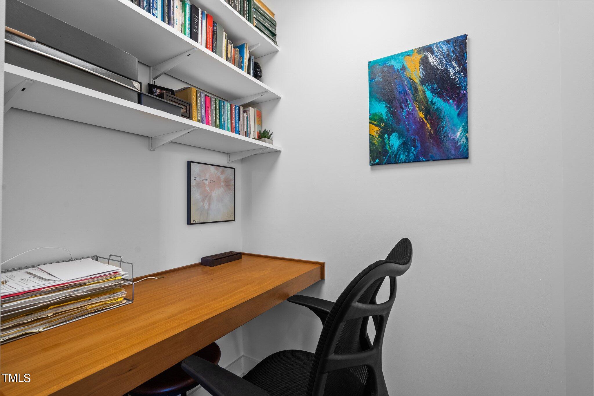 601 W Rosemary Street Unit: 604