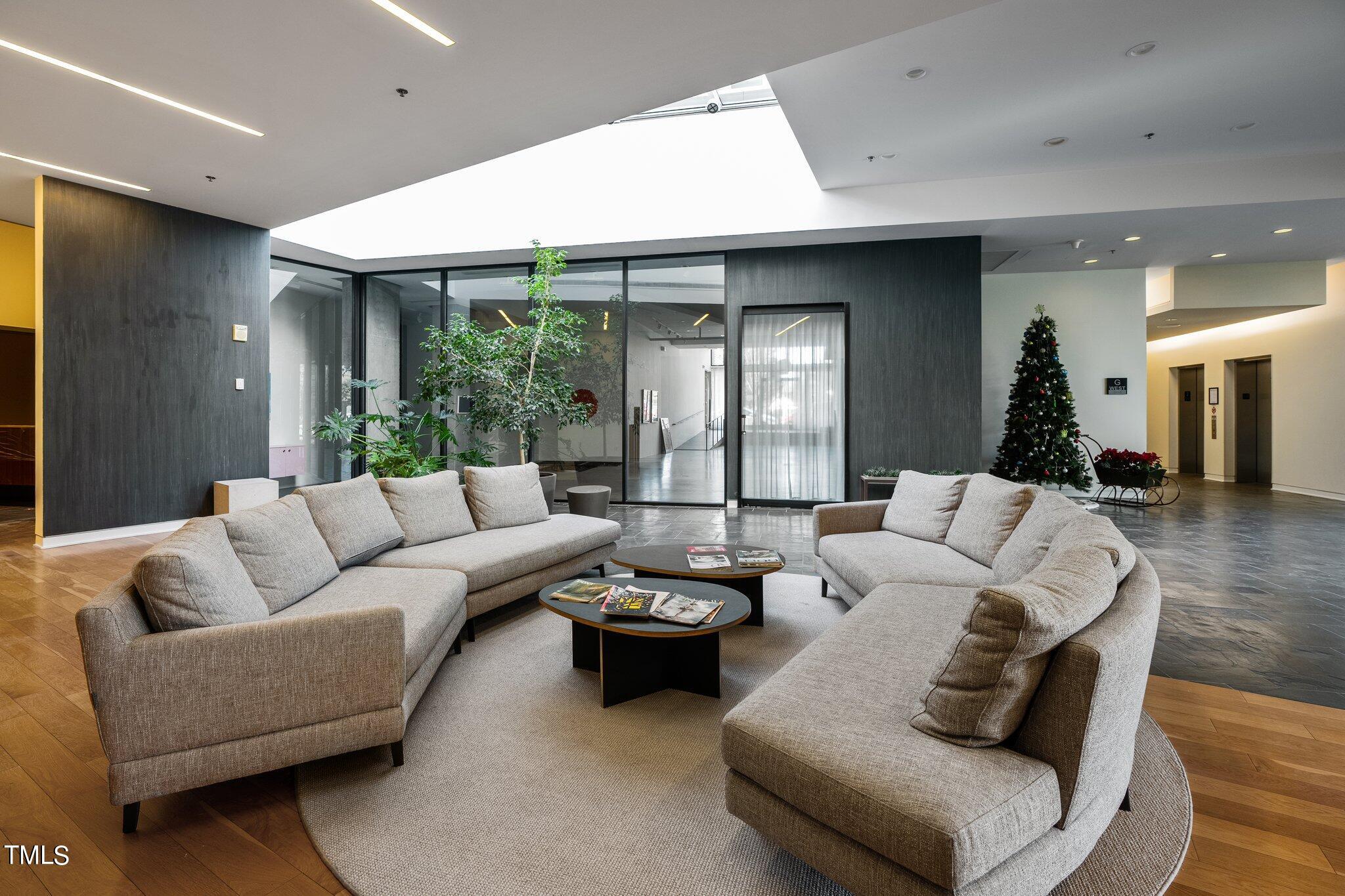 601 W Rosemary Street Unit: Unit 514
