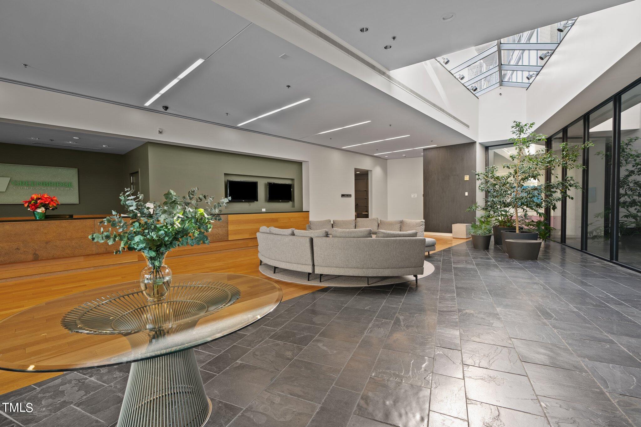 601 W Rosemary Street Unit: Unit 514