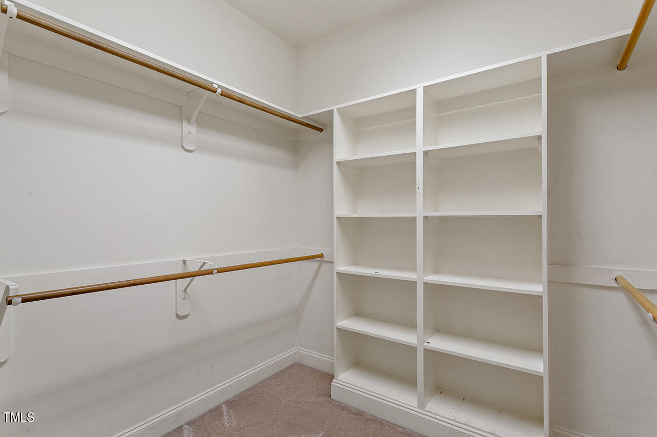 2 Syston Court