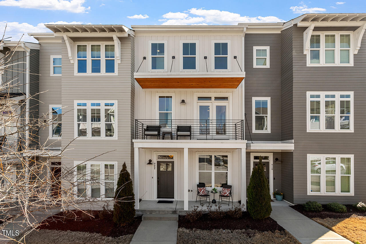 722 Peakland Place