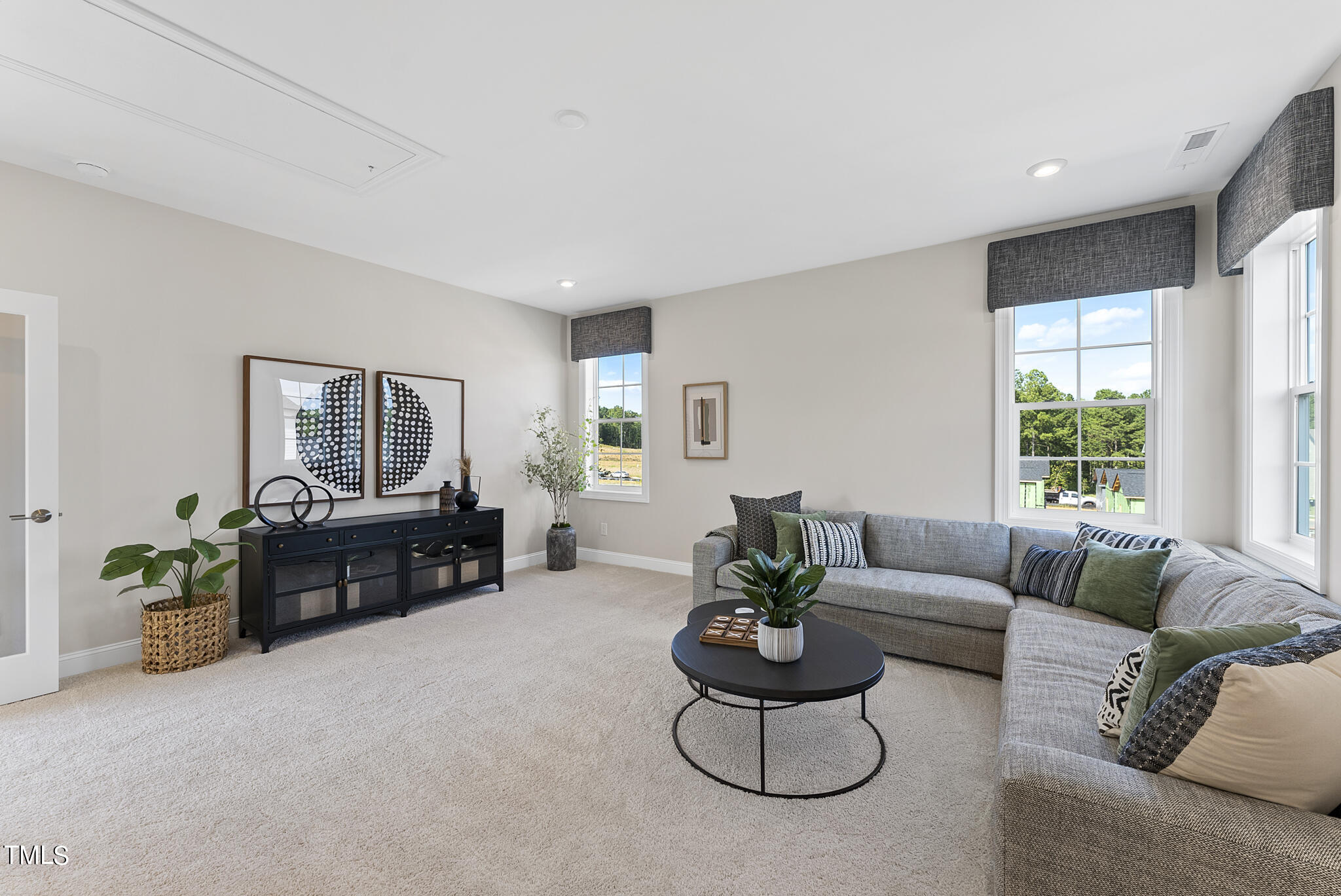 12 Rosedale Way