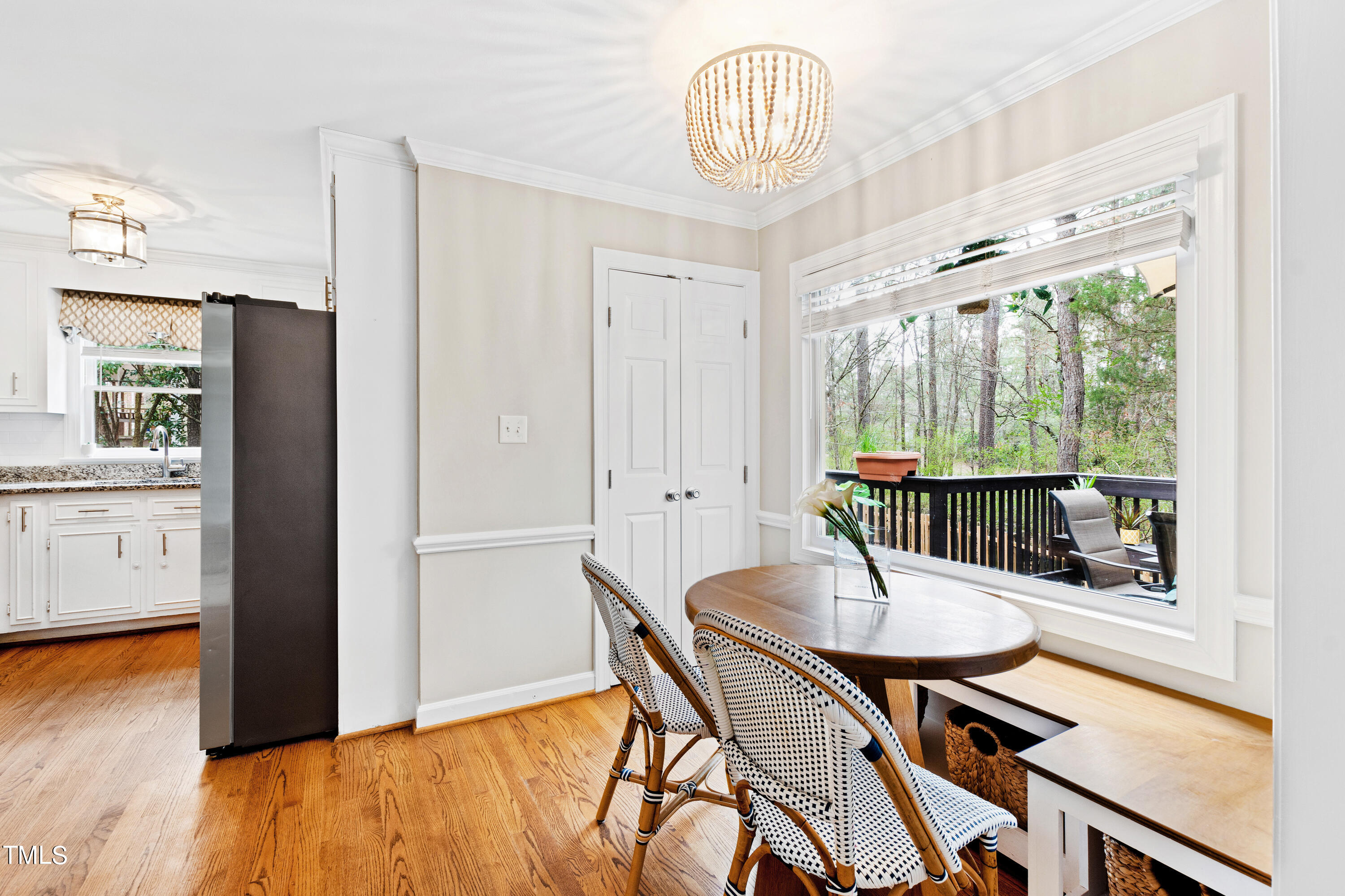 3 Abingdon Way