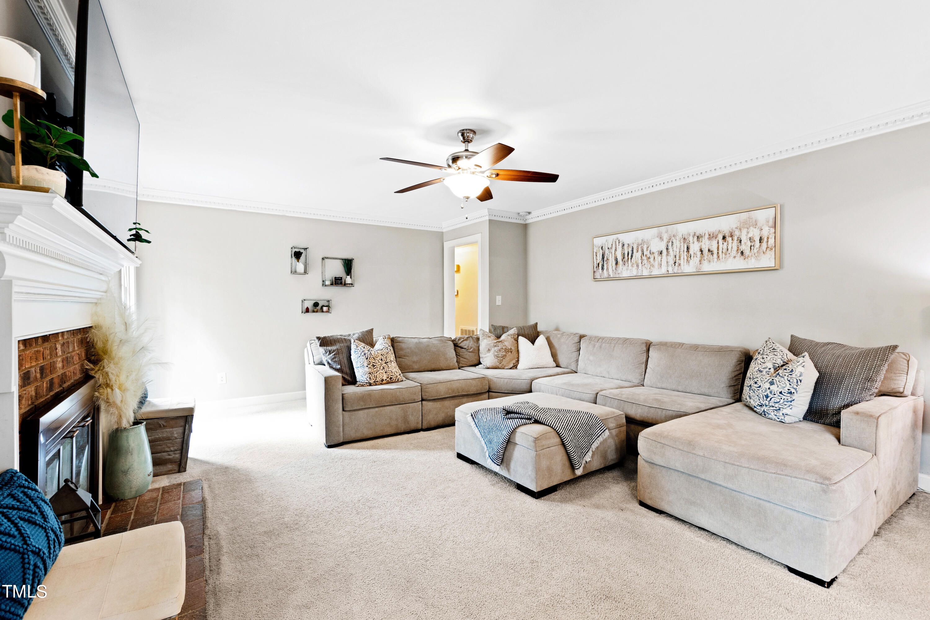 3 Abingdon Way