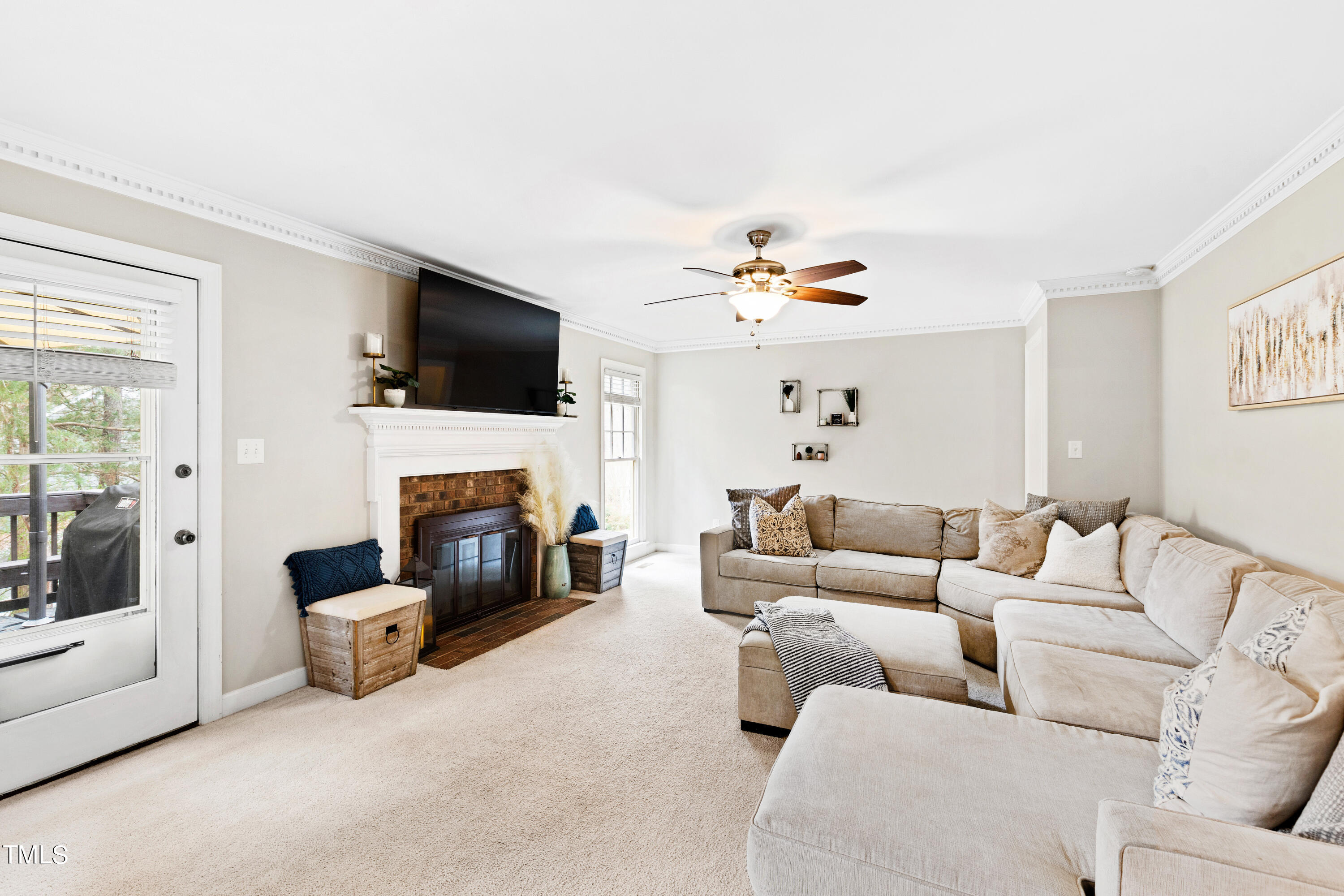 3 Abingdon Way