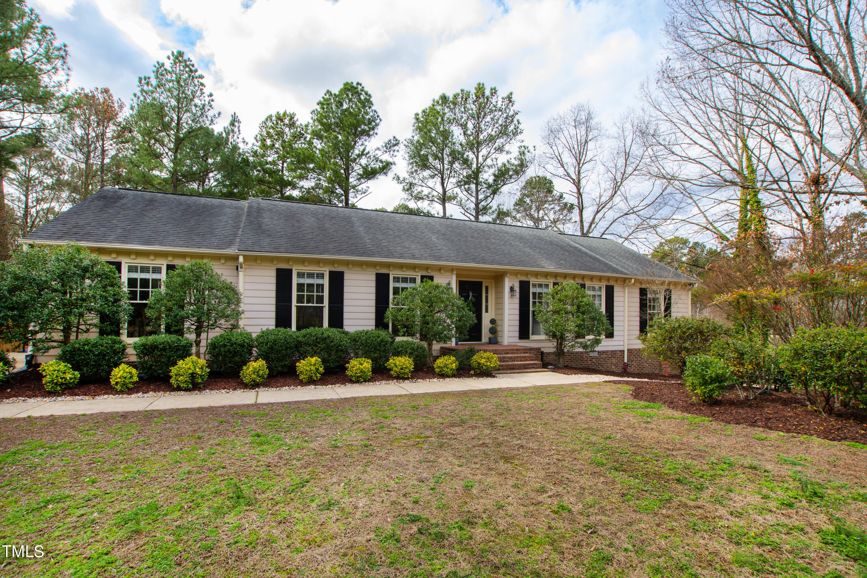 3 Abingdon Way