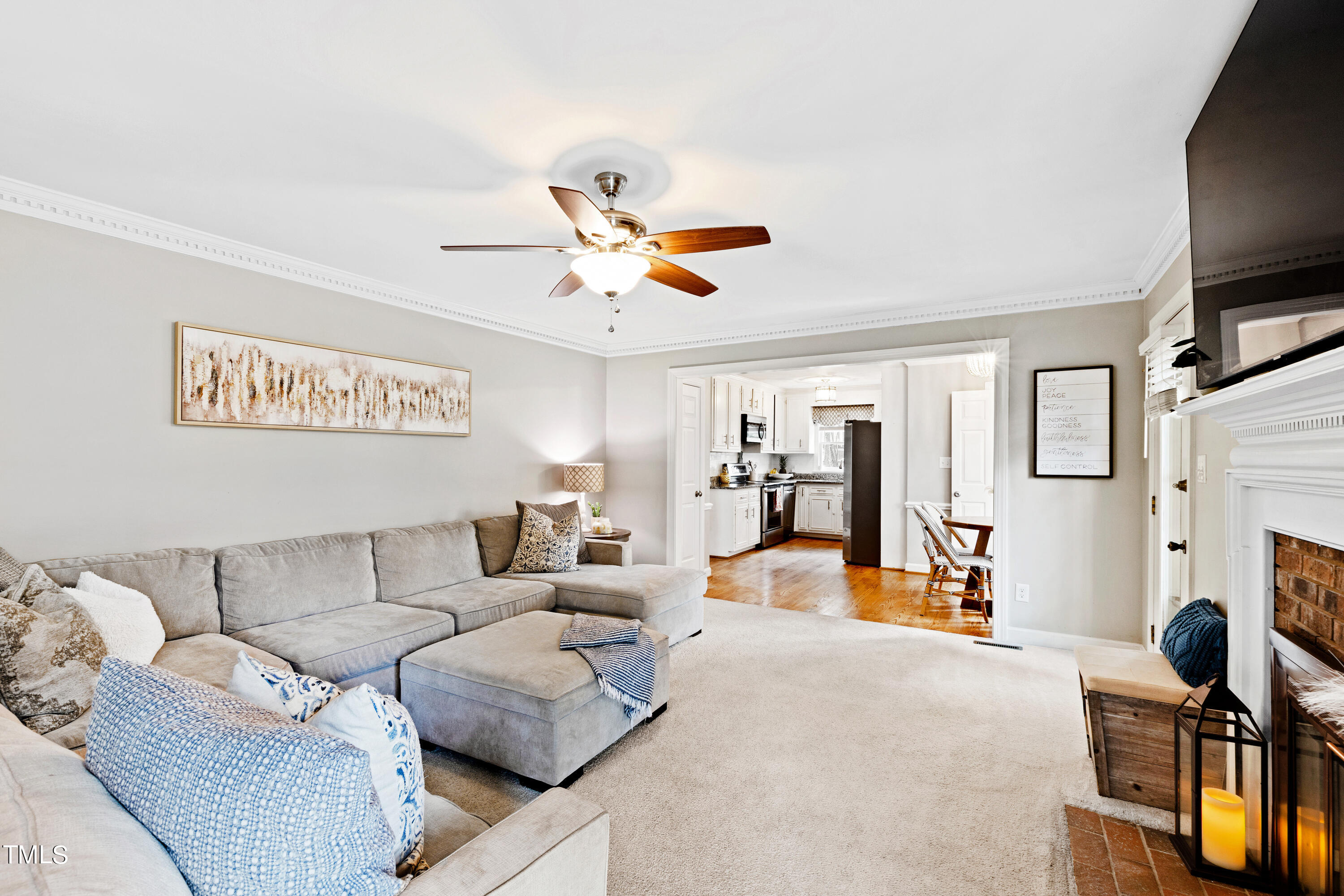 3 Abingdon Way