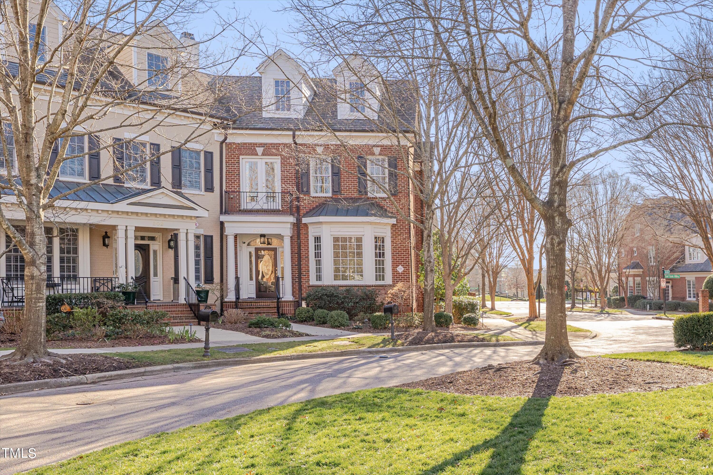 200 Oval Park Place
